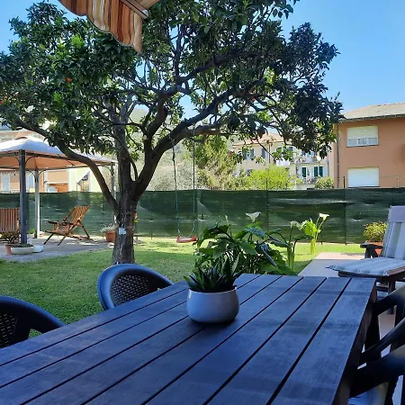 Blu Apartment *